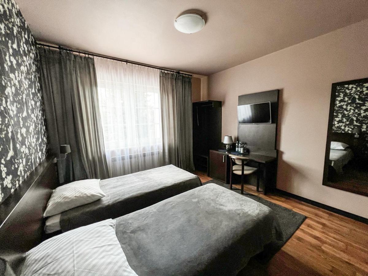 Noclegi Pod Lasem Lublin Exterior foto